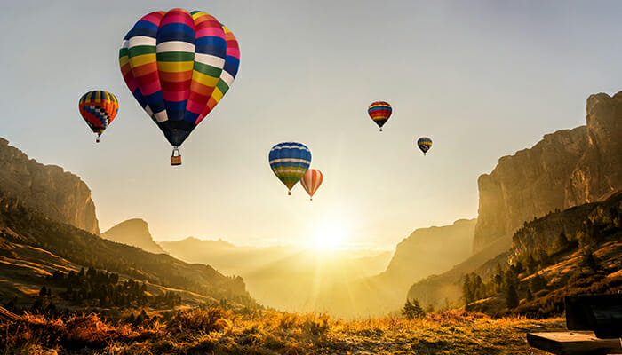 Cum zboara un balon cu aer cald?