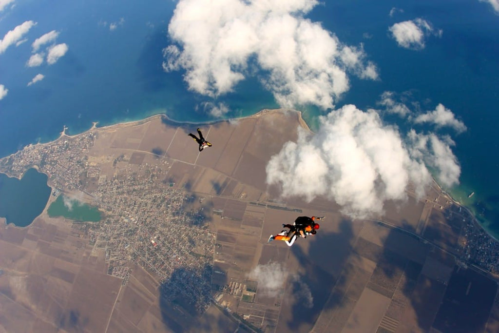 10 ponturi pentru a invinge frica de parasutism