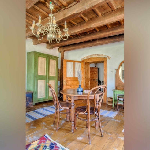 Escape in a Transylvanian village