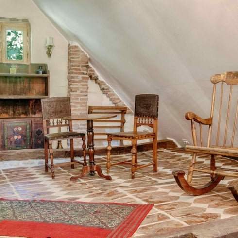 Escape in a Transylvanian village