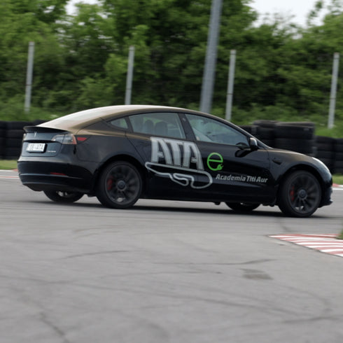 Experienta Performance - Tesla Model 3