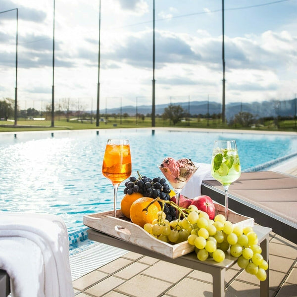 Romantic getaway on the golf course