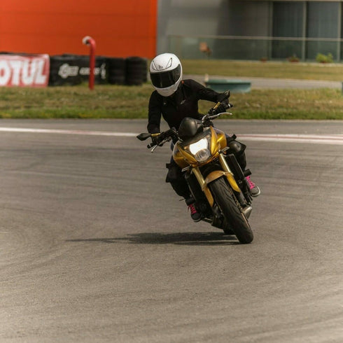 Curs moto Bucuresti - Siguranta & Perfectionare