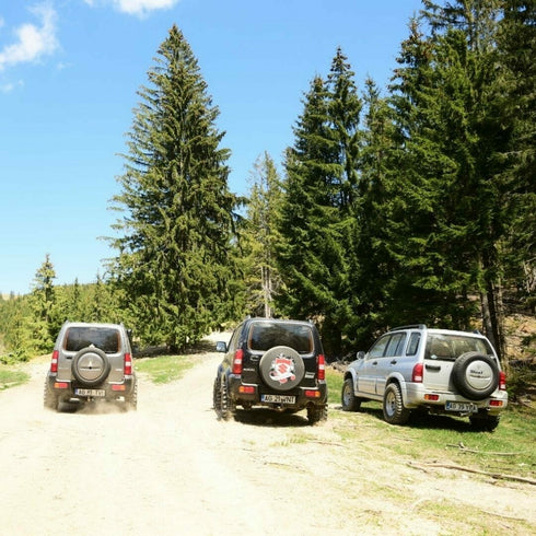 Off Road in the Iezer Mountains