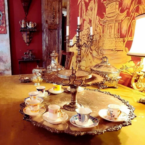 Escapada de epoca - tur ghidat la muzeu si ceai in 2