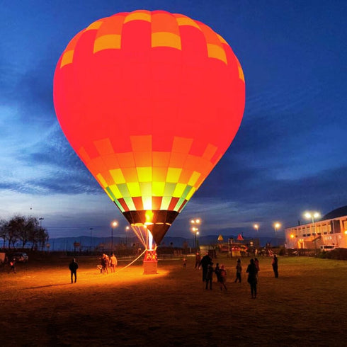 Zboruri cu balonul ancorat
