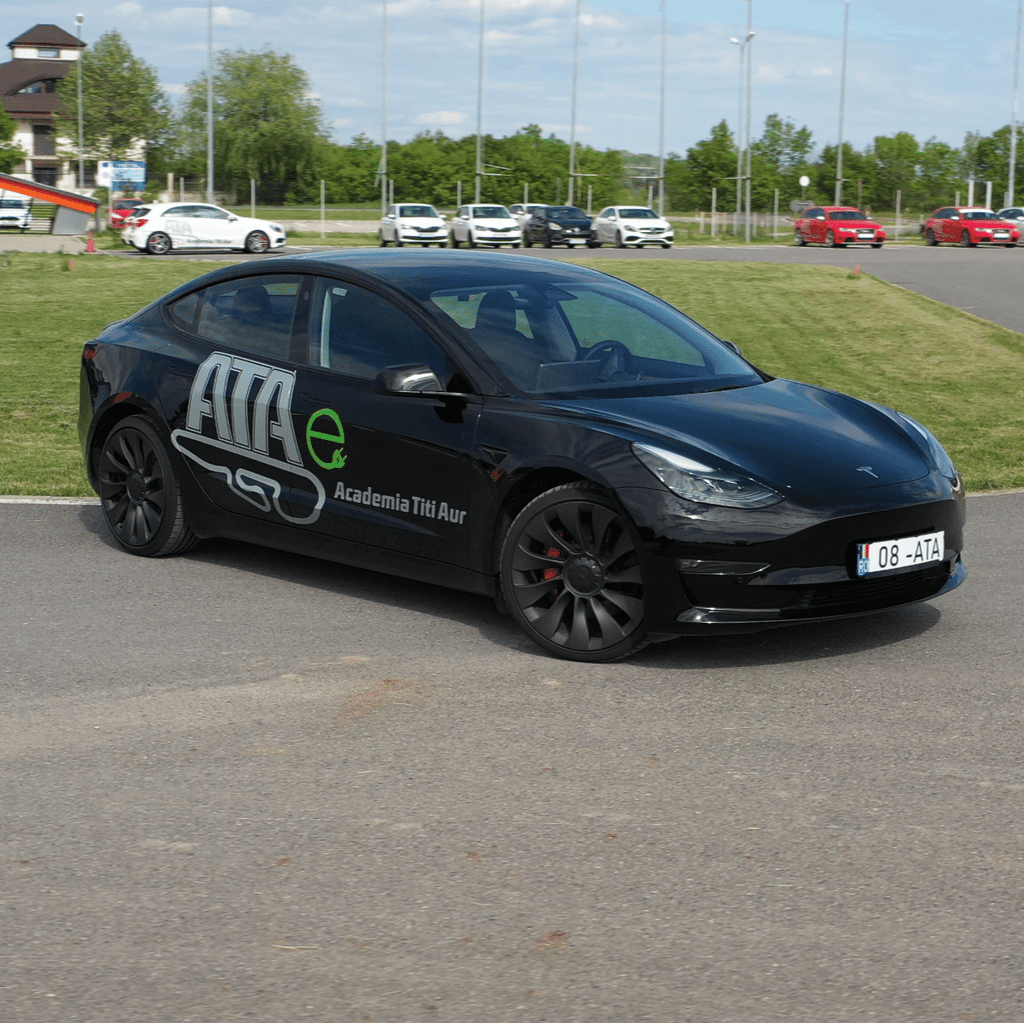 Experienta Performance - Tesla Model 3