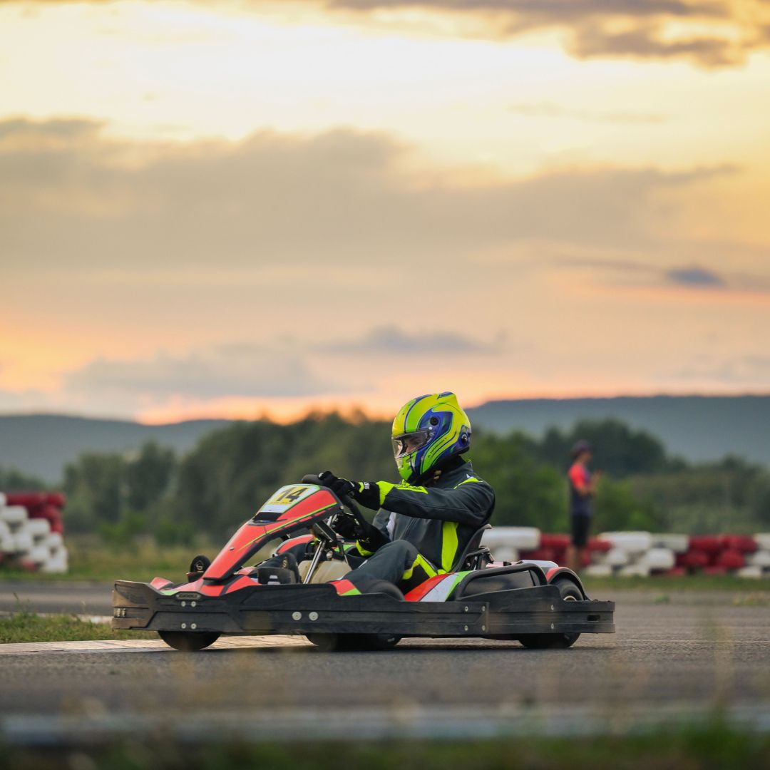 Karting adulți - Prejmer, Brașov | Circuit profesional