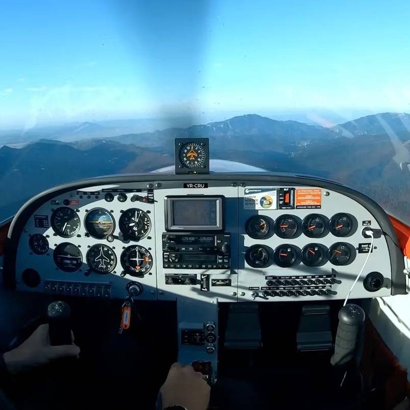 Zbor de agrement cu avionul în Cluj - experiență de pilotaj