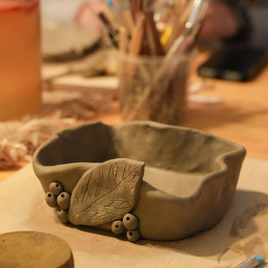 Family Pottery Workshop in Brașov – 2 Creative Hours