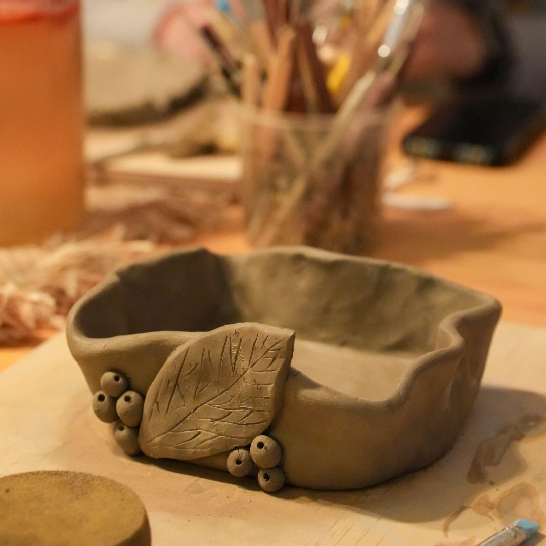 Family Pottery Workshop in Brașov – 2 Creative Hours