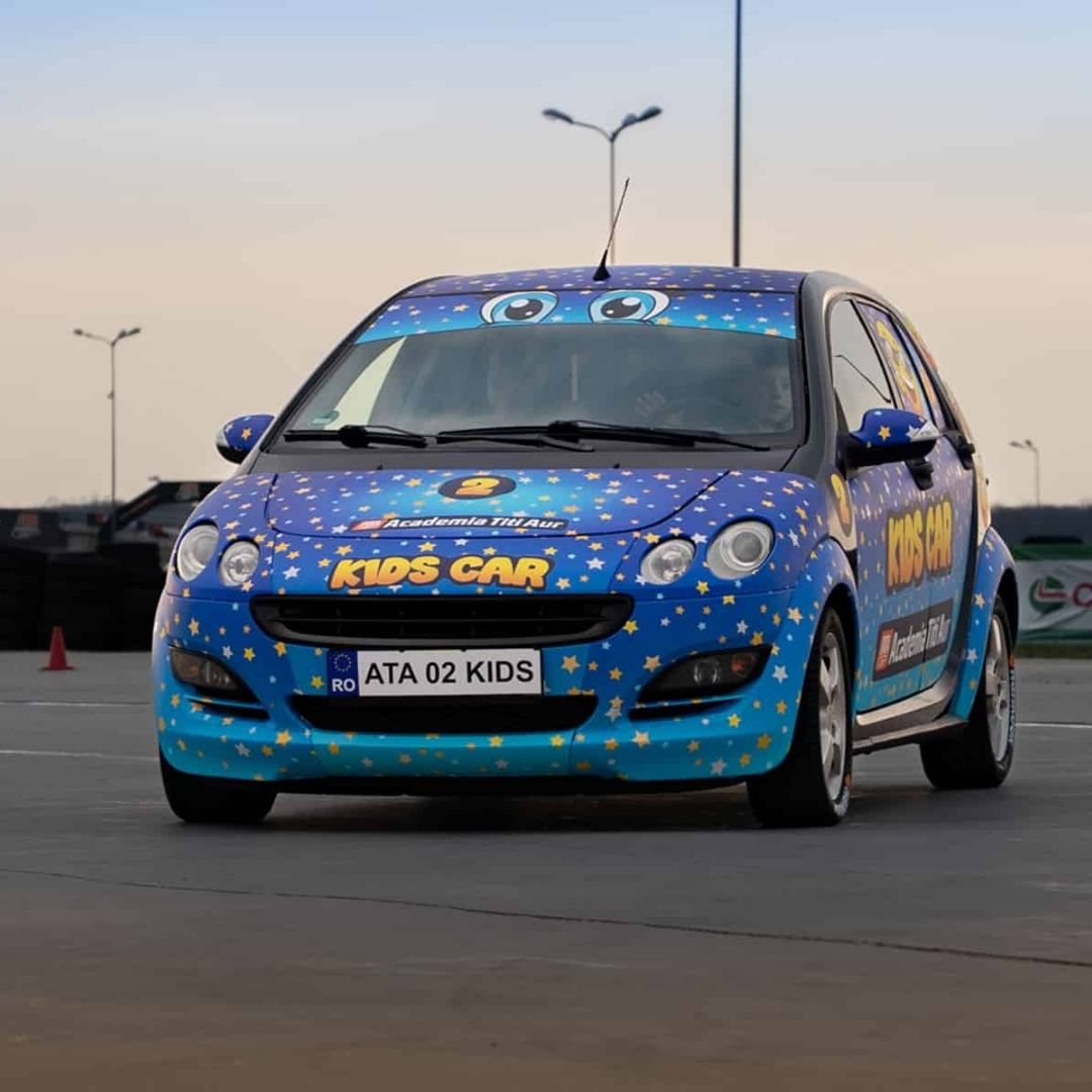 Experiența auto Family – copii la volan cu Academia Titi Aur