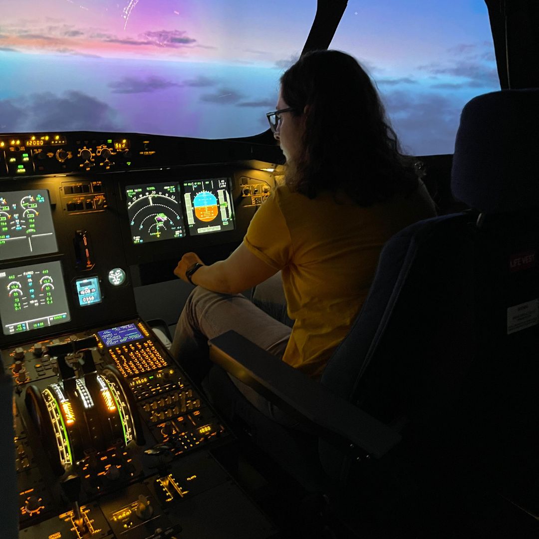 Simulator avioane Airbus A320 - Otopeni | Experiență pilot