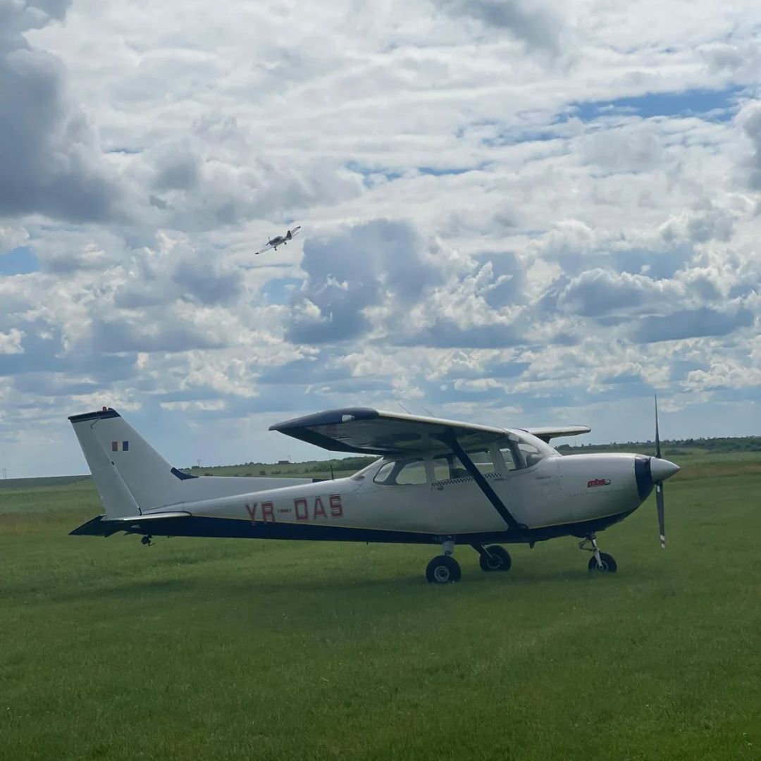 Couples' Plane Flight Experience - Timișoara