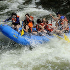 Rafting and adrenaline on Jiu