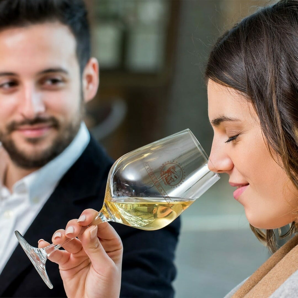 Vinul în 2 - Degustare romantică pentru cupluri | Budureasca