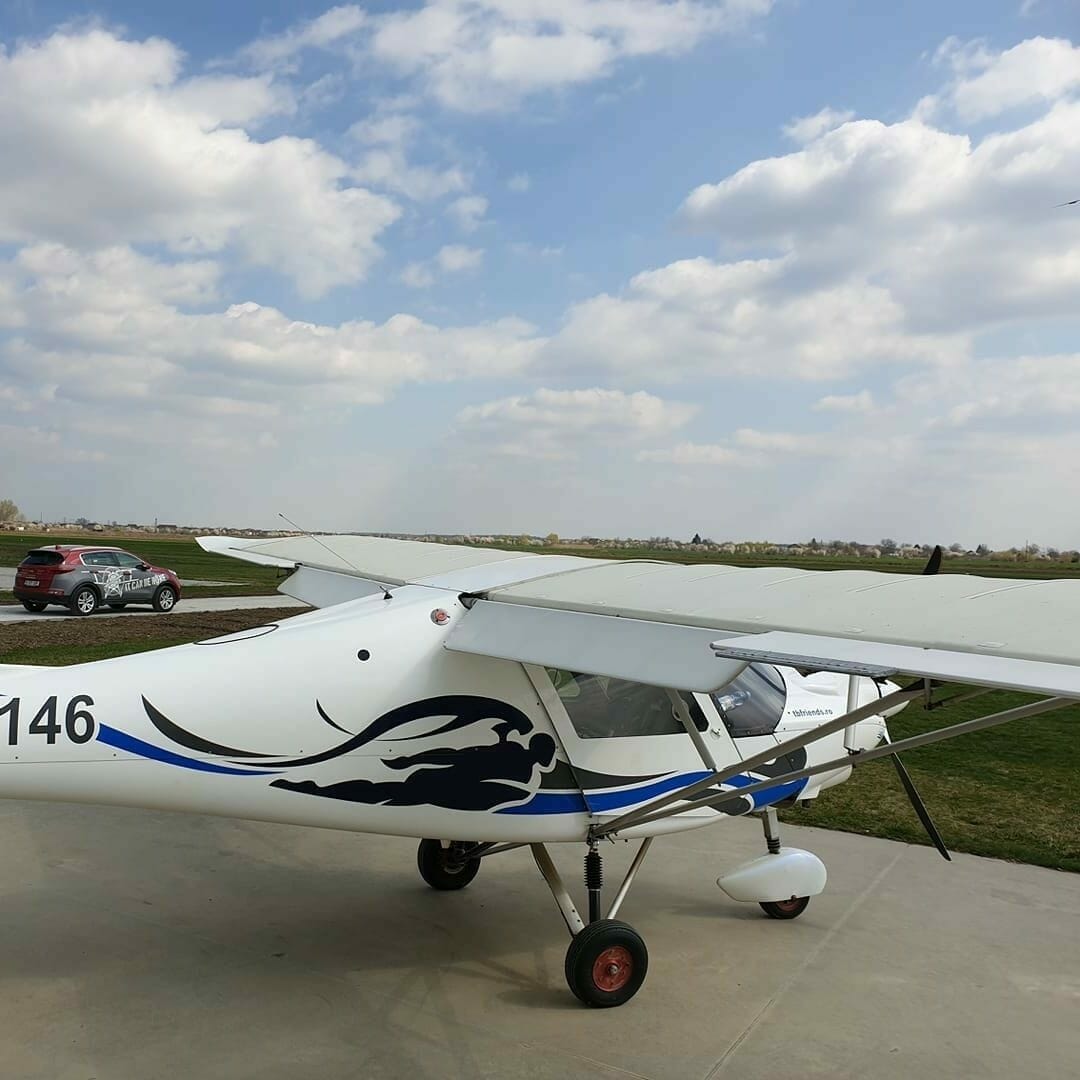 Introduction flight in ultralight aircraft near Bucharest - Pilot Ikarus C42