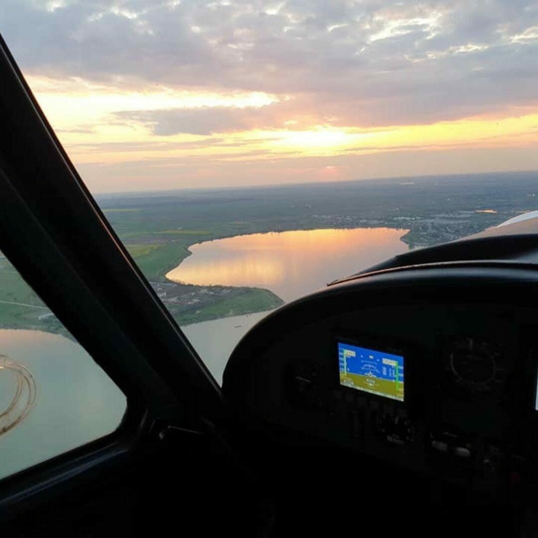 Introduction flight in ultralight aircraft near Bucharest - Pilot Ikarus C42