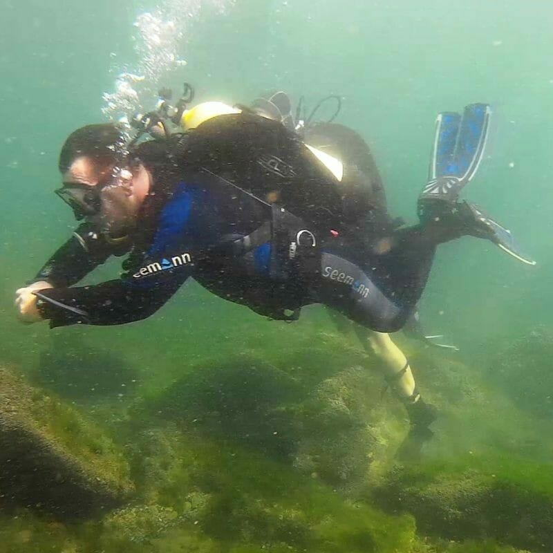 Scuba diving for a couple
