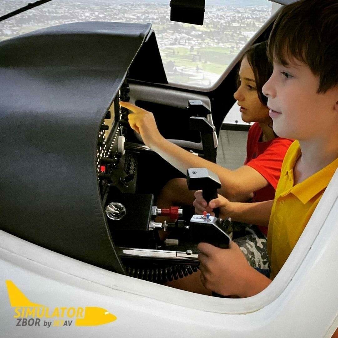 Simulator zbor copii - Experiență pilotaj SEP de la 7 ani