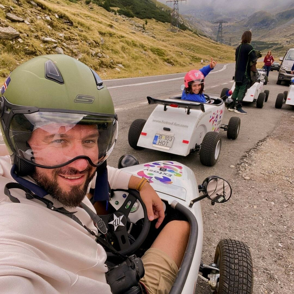 Hot Rod Fun Transfăgărășan - Tur cu mașinuțe retro